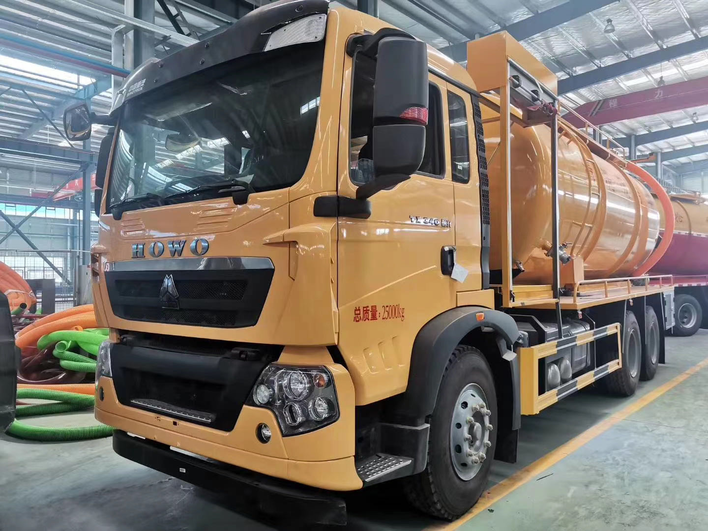 新品出征：重汽??沃豪??TX清洗吸污車(chē)，清洗吸污兩不誤