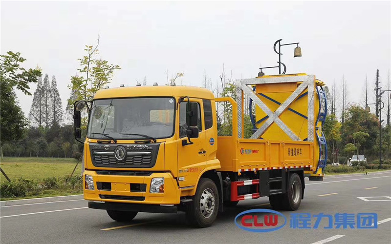 高速公路專用東風(fēng)天錦防撞緩沖車(chē)