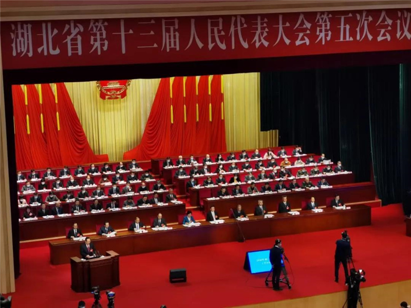 程力專汽2021年確定85億產(chǎn)值目標(biāo)，湖北省政協(xié)委員、隨州市人大代表程力集團(tuán)總經(jīng)理程阿羅出席“兩會(huì)”力推隨州專汽應(yīng)急產(chǎn)業(yè)雙核發(fā)展