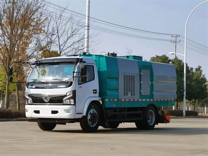 東風(fēng)多利卡7方吸塵車