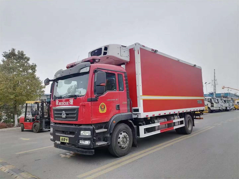 單獨(dú)制冷供電凈水后勤保障車