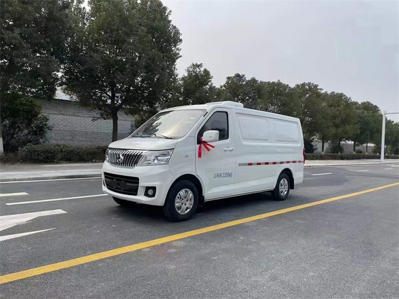 國六長(zhǎng)安睿行M80冷藏車
