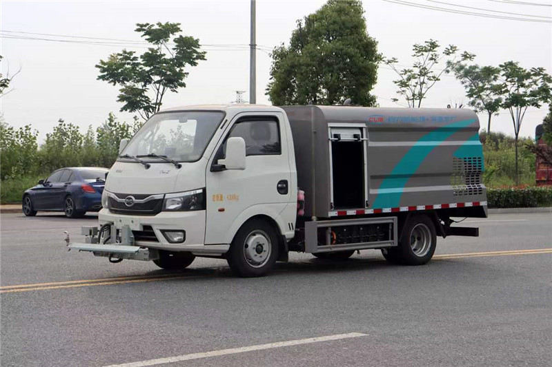 比亞迪T4純電動(dòng)路面養(yǎng)護(hù)車