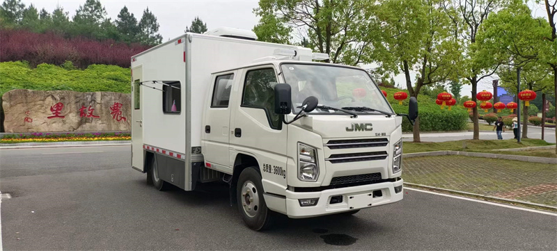 高速路社區(qū)移動(dòng)核酸取樣車